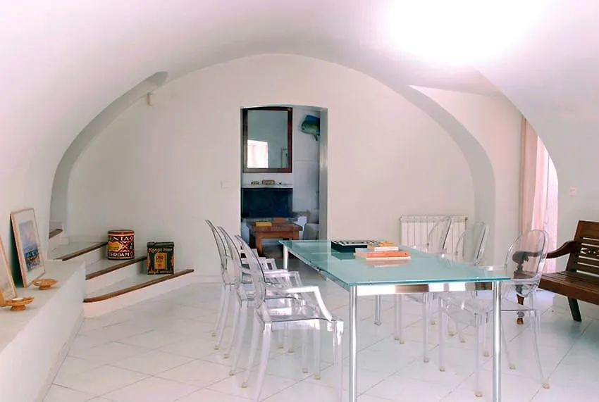 Holiday home Authentique Mas Provencal Avec Piscine Villa Beaumont-de-Pertuis